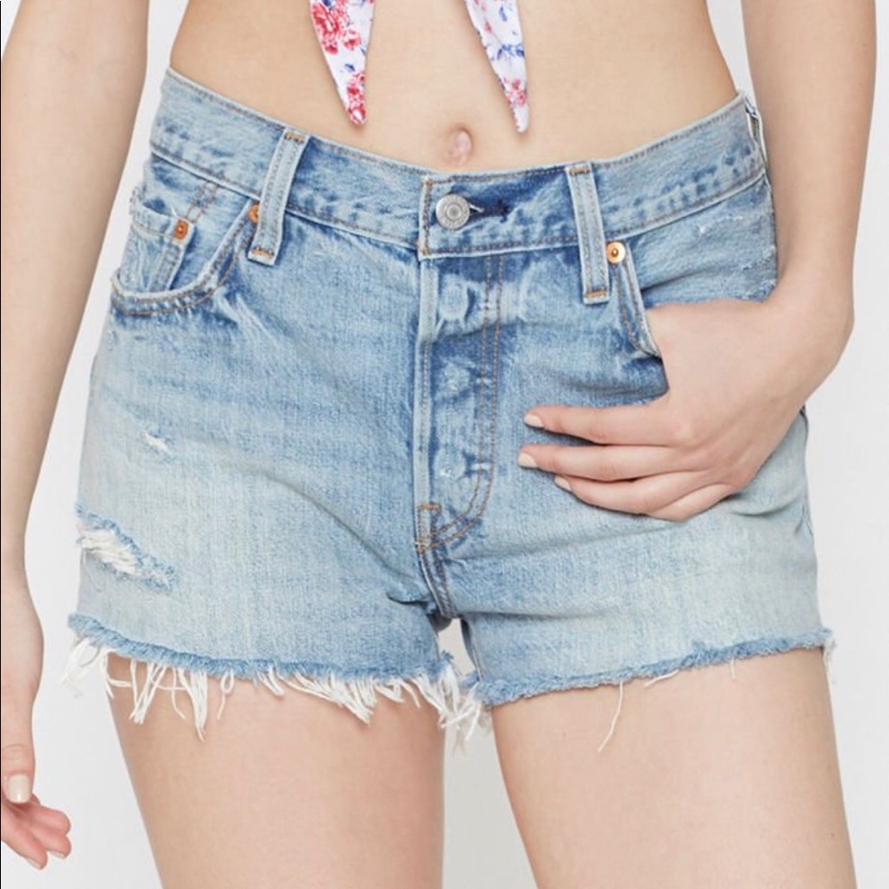 Levi’s 501 Cutt Off Shorts